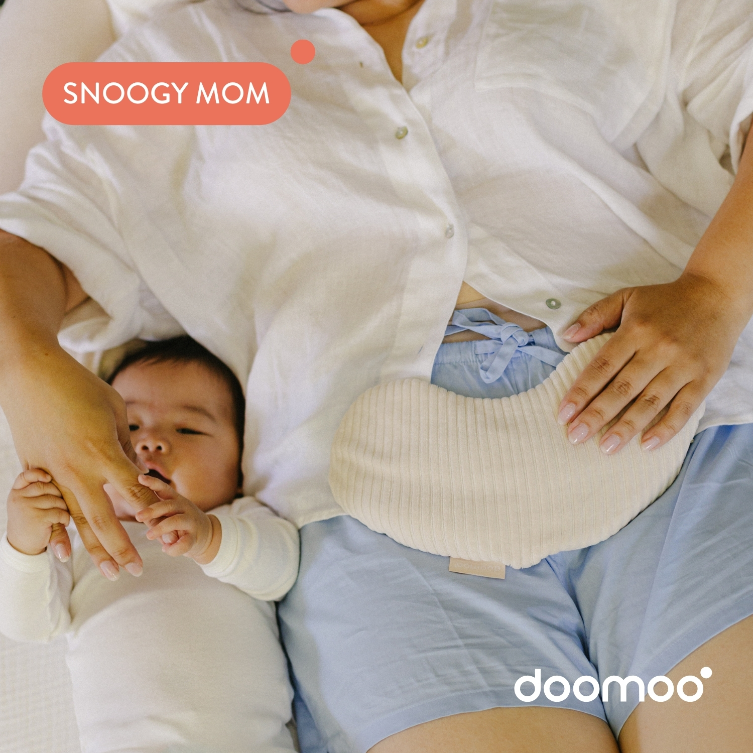 Snoogy Mom - Coussin Chauffant de Maternité - Corduroy sand – Image 2