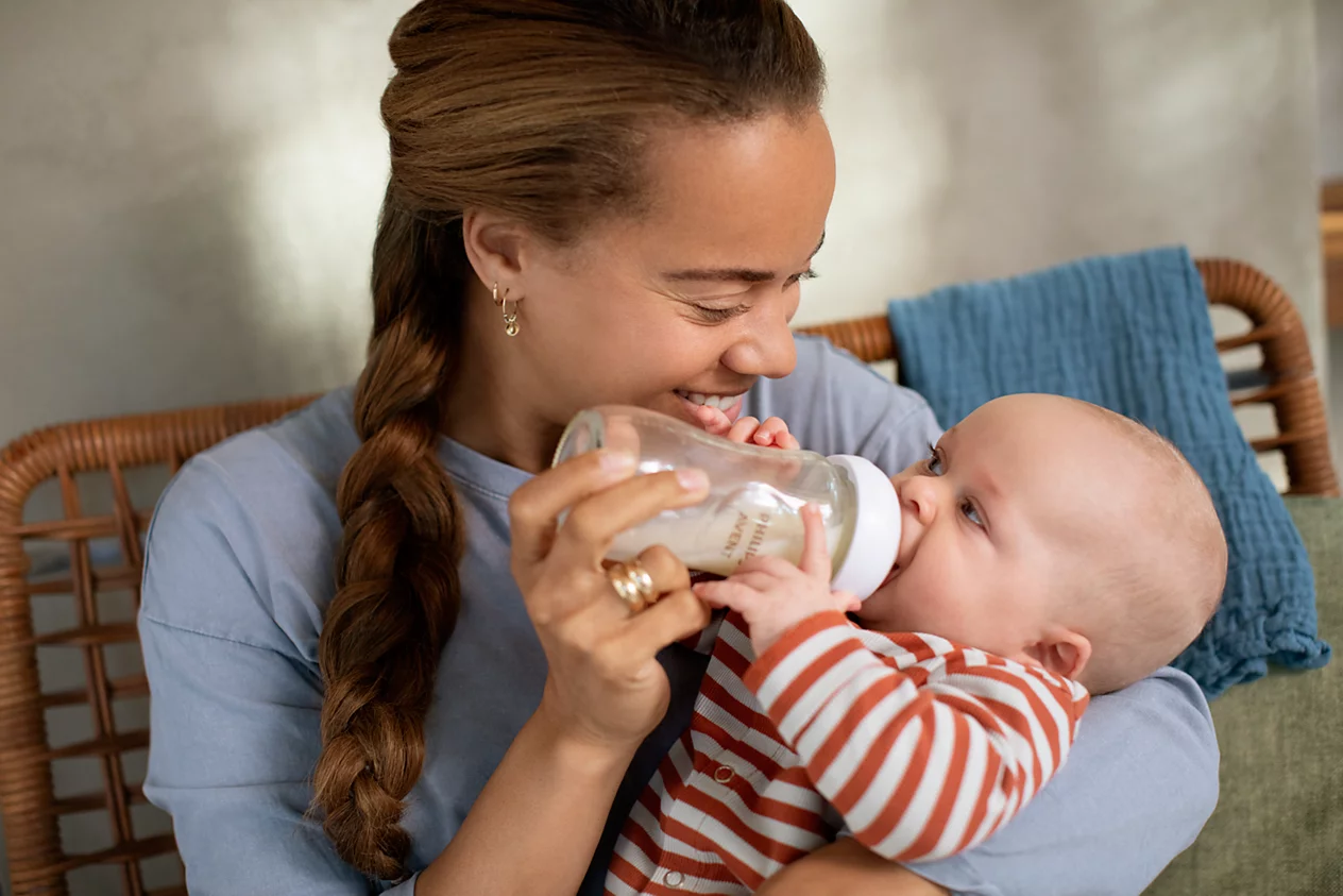 Kit nouveau né Avent Natural 3.0 avec 5 biberons en verre SCD8379/11 Philips Avent – Image 4