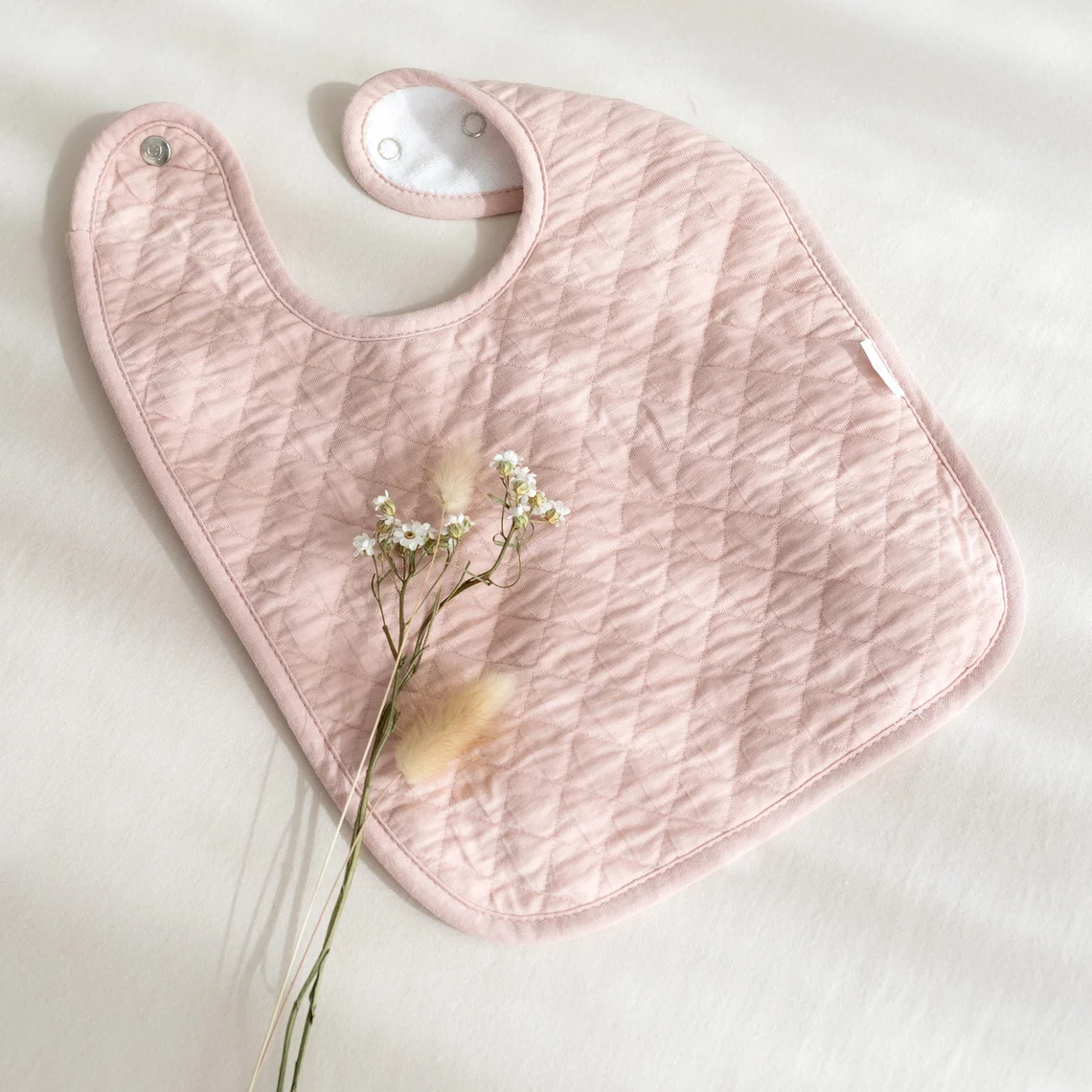 Bemini Bavoir waterproof 37cm Pady quilted jersey - Blush – Image 3