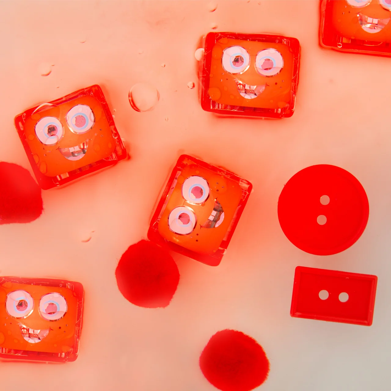 Glo Pals – Lot de 4 cubes lumineux pour le bain – Sammy - Rouge – Image 3
