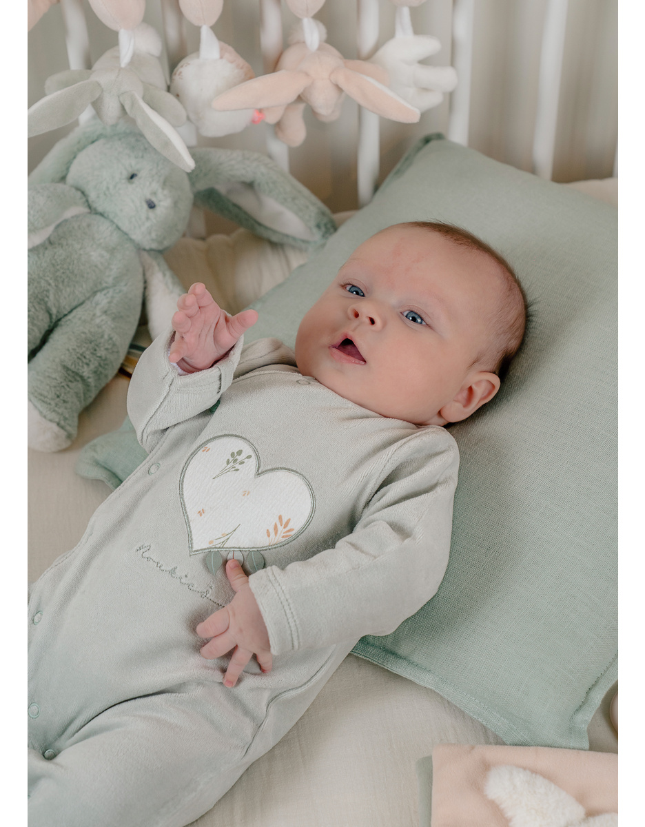 Noukie's Pyjama bébé velours brodé - Coeur vert 18 mois – Image 2